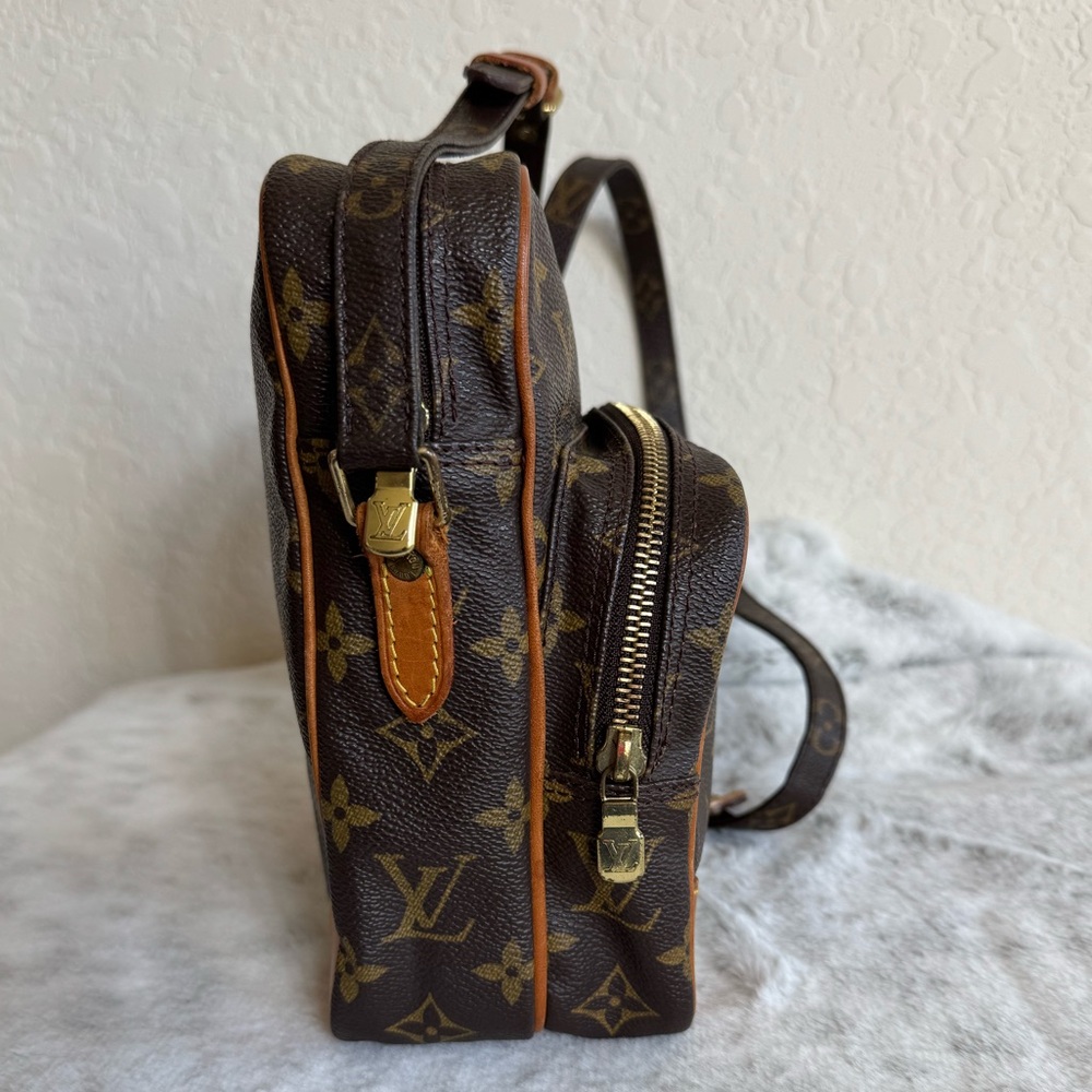 Louis Vuitton Amazone Crossbody Bag — Preloved Classic P0336 - Picture 6 of 17